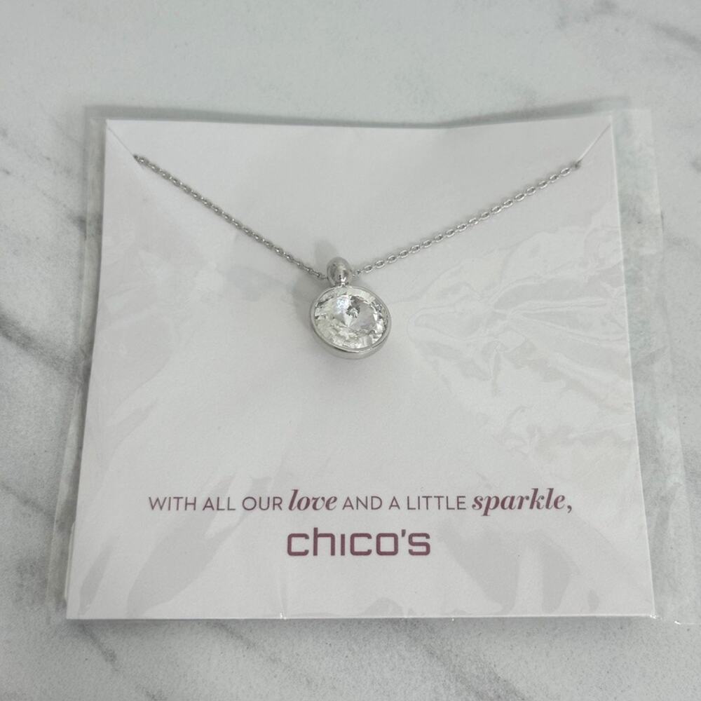 Chicos Diamonte Crystal Round Bezel Pendant Necklace Silver Tone NWT Delicate ✨